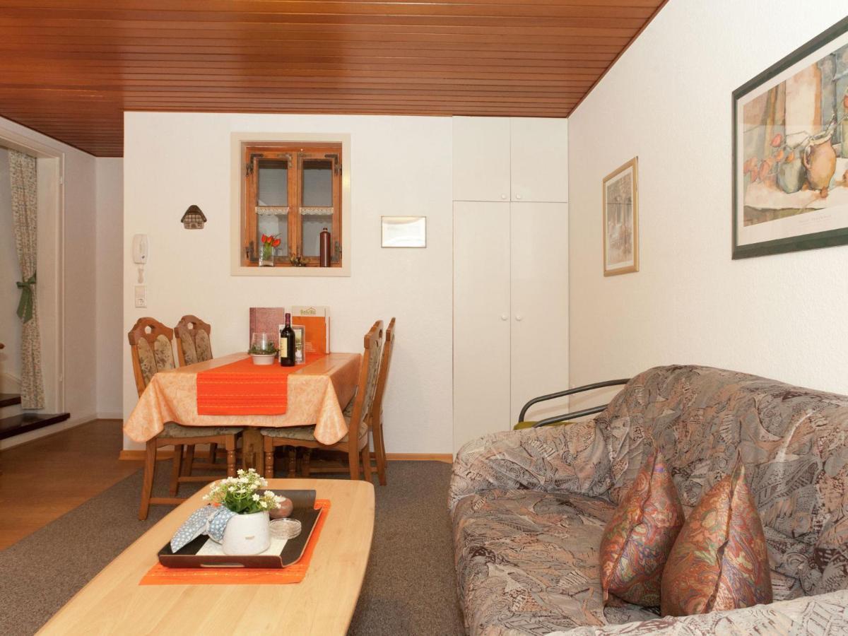 Serene Apartment In Meschede With Balcony Grevenstein エクステリア 写真