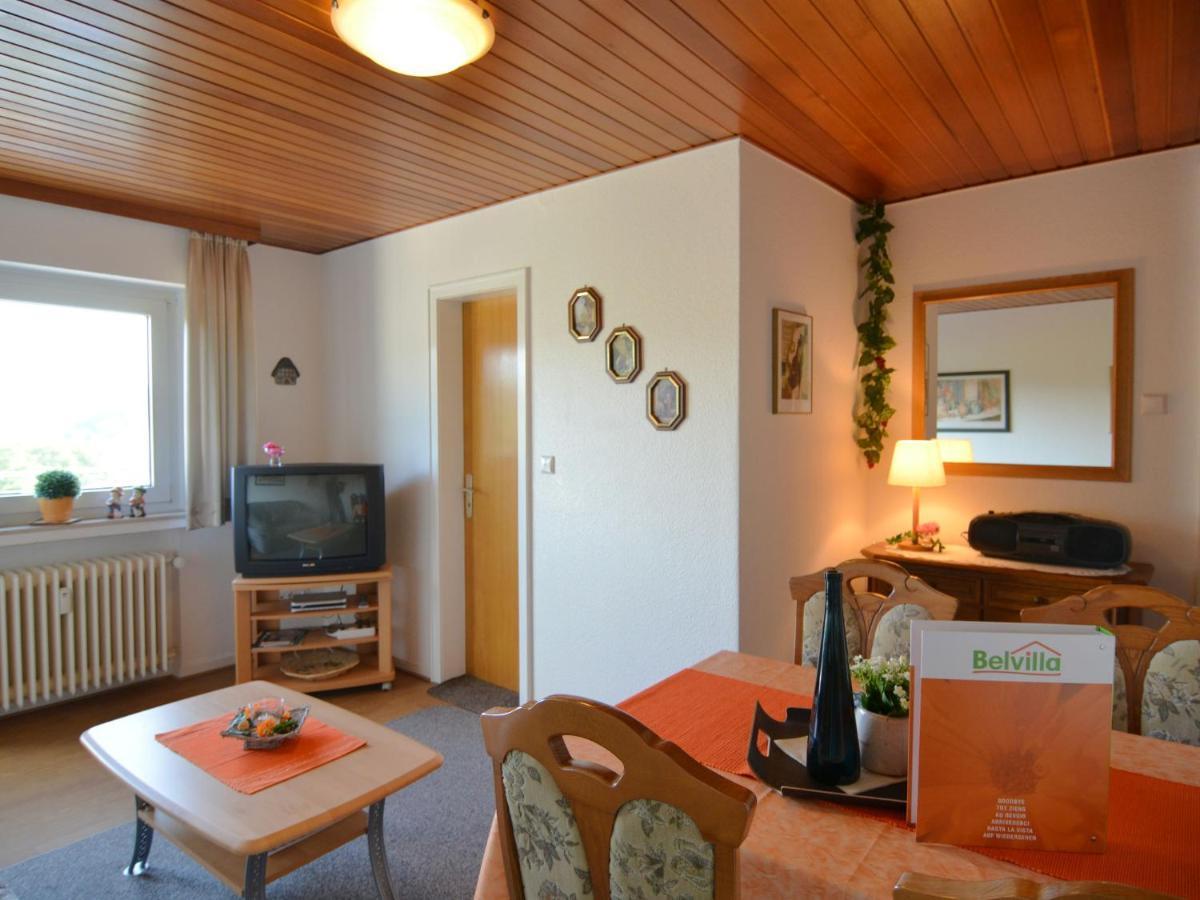Serene Apartment In Meschede With Balcony Grevenstein 部屋 写真