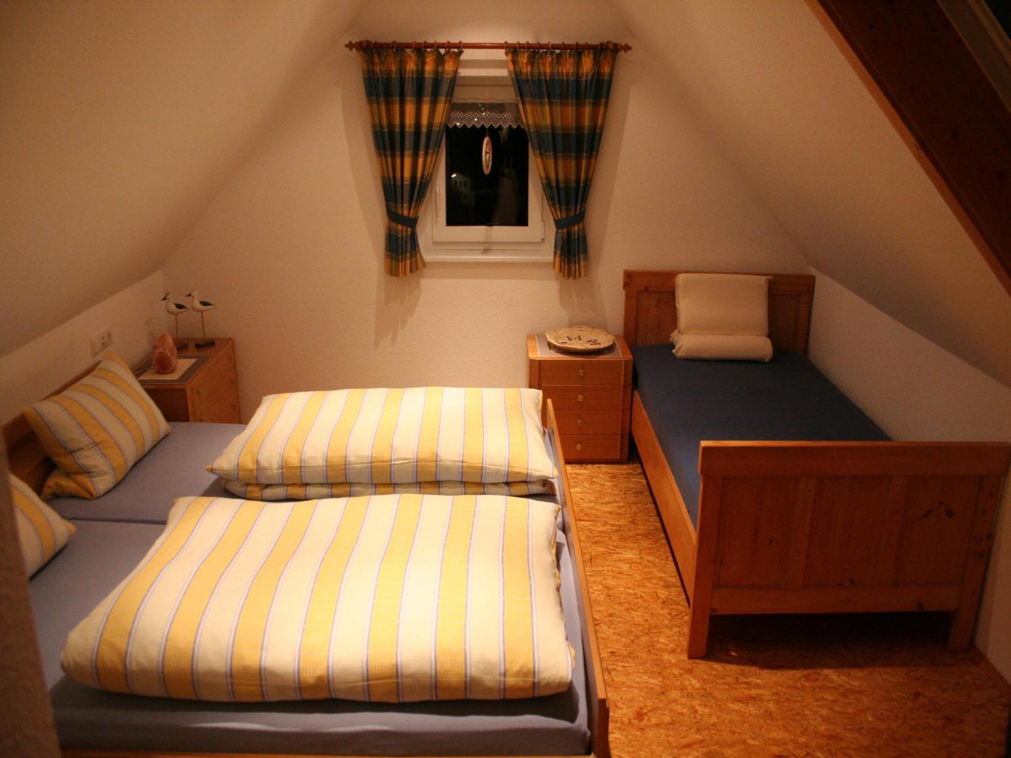 Serene Apartment In Meschede With Balcony Grevenstein エクステリア 写真